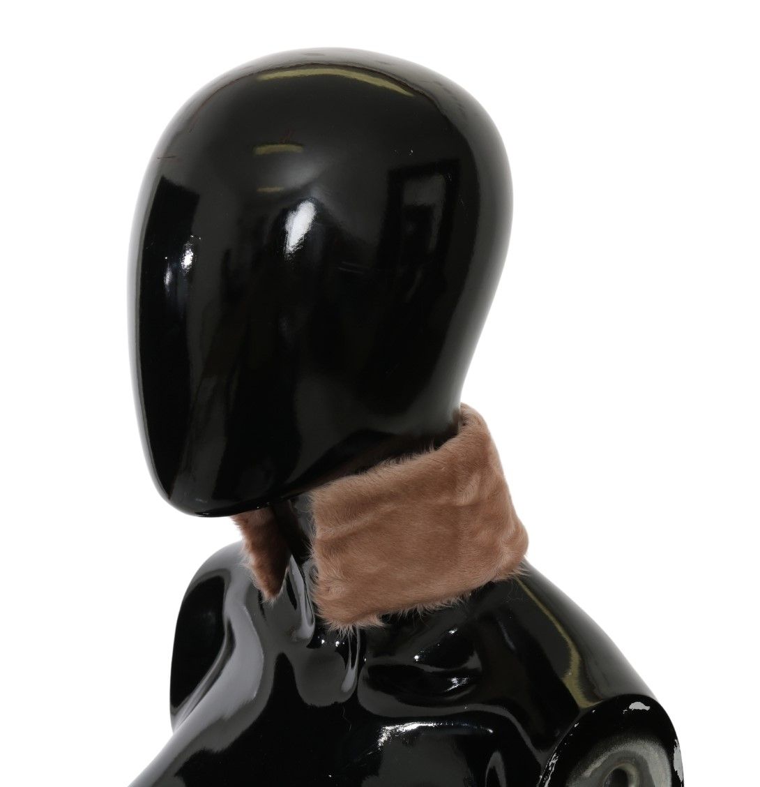 Vestido con bufanda de piel beige de Dolce Gabbana para impresionar