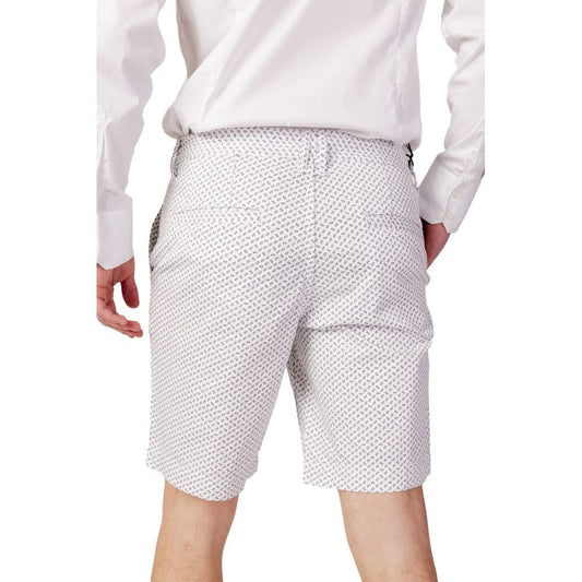 Armani Exchange Bermuda Shorts Logo 3RZS01 ZN24Z for Effortless Style
