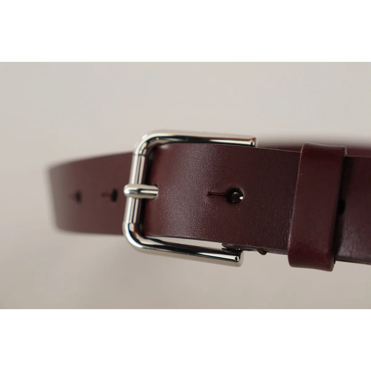 Stunning Dolce Gabbana Maroon Leather Belt Bold Metal Buckle &