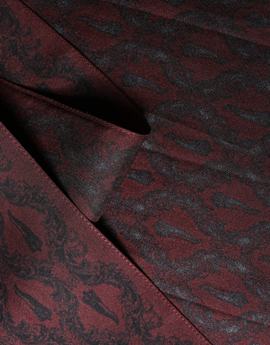 Dolce &amp; Gabbana Burgundy Black Silk Paisley Foulard 135cm X 22cm  Scarf