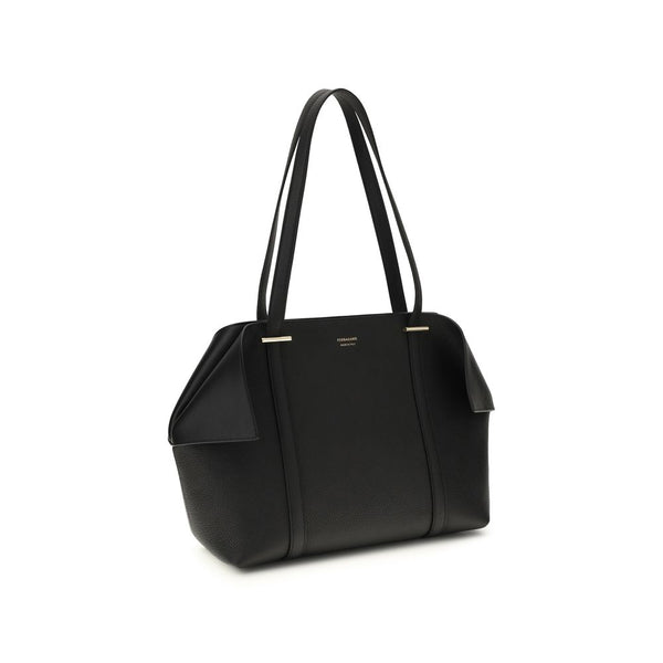 Ferragamo - Black Calf Leather Bos Taurus Shoulder Bag