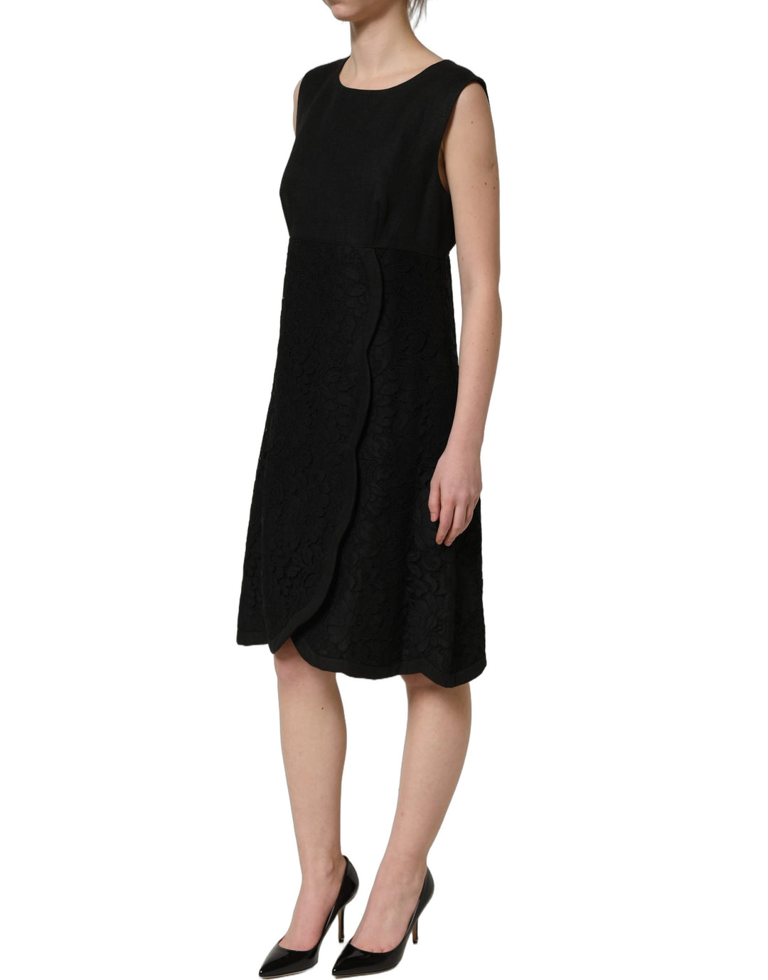 Dolce &amp; Gabbana Black Floral Lace Sleeveless Shift Dress
