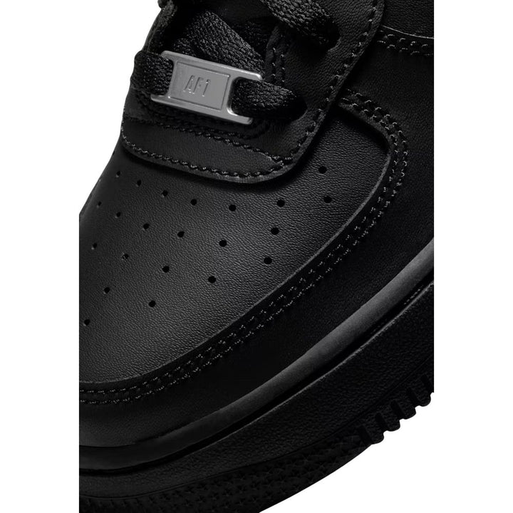 Nike Black Leather Low Top Sneakers