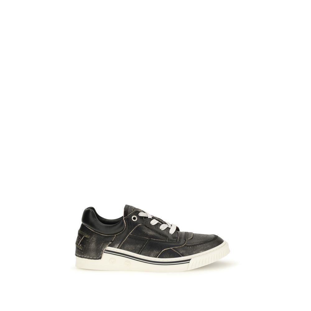 Fendi Black Calf Leather Bos Taurus Low Top Sneakers