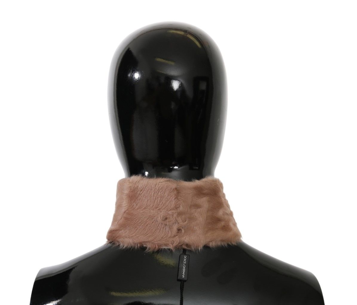 Vestido con bufanda de piel beige de Dolce Gabbana para impresionar