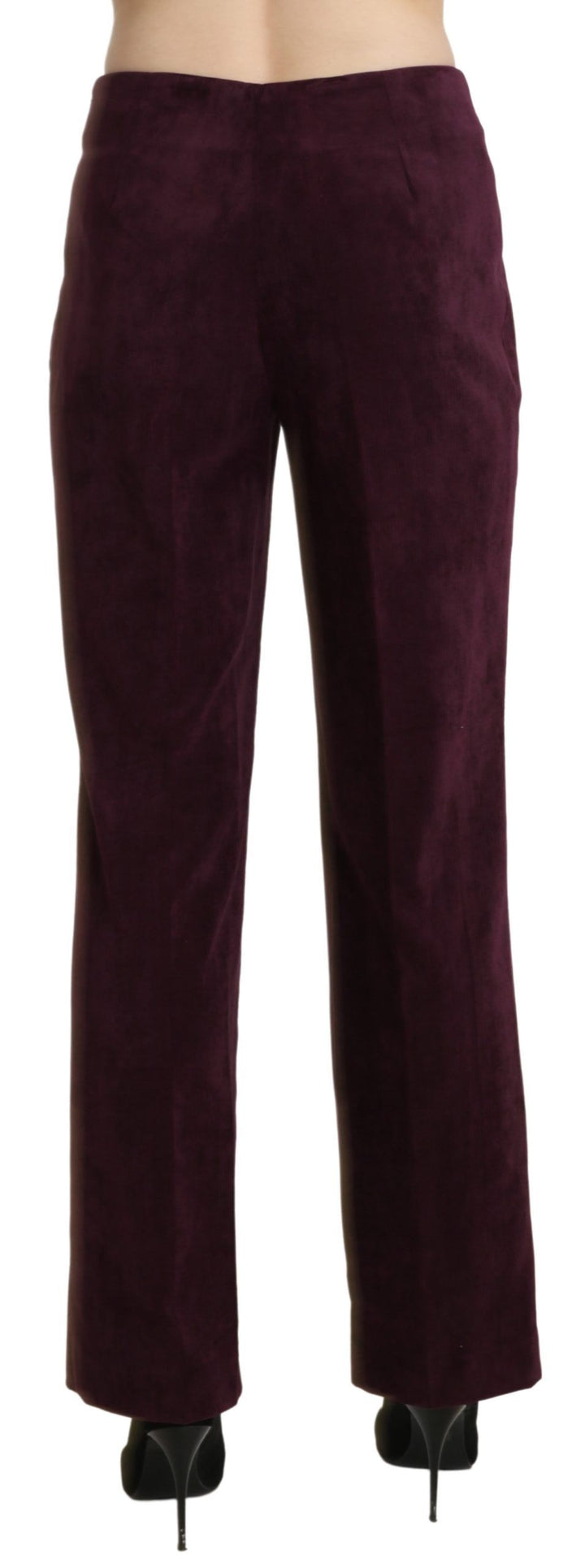 Pantalones rectos de cintura alta BENCIVENGA que dan rienda suelta a un estilo chic