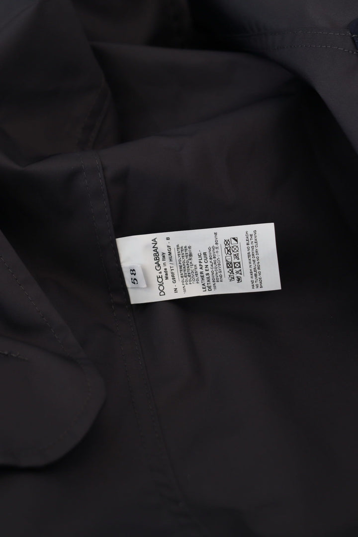 Parka azul Dolce Gabbana desatada