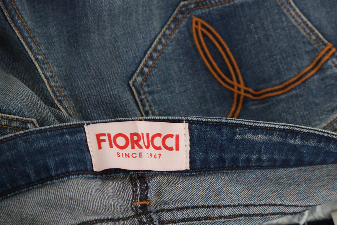 Los jeans azules vintage de Fiorucci visten tus sueños de mezclilla