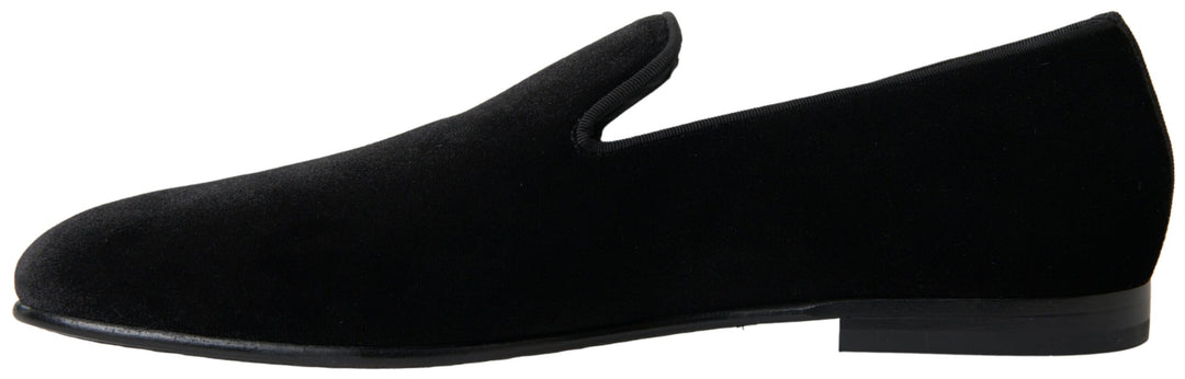 Los mocasines de terciopelo de Dolce Gabbana dan rienda suelta al estilo italiano