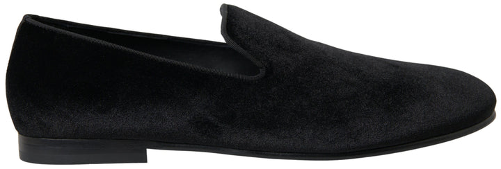 Los mocasines de terciopelo de Dolce Gabbana dan rienda suelta al estilo italiano