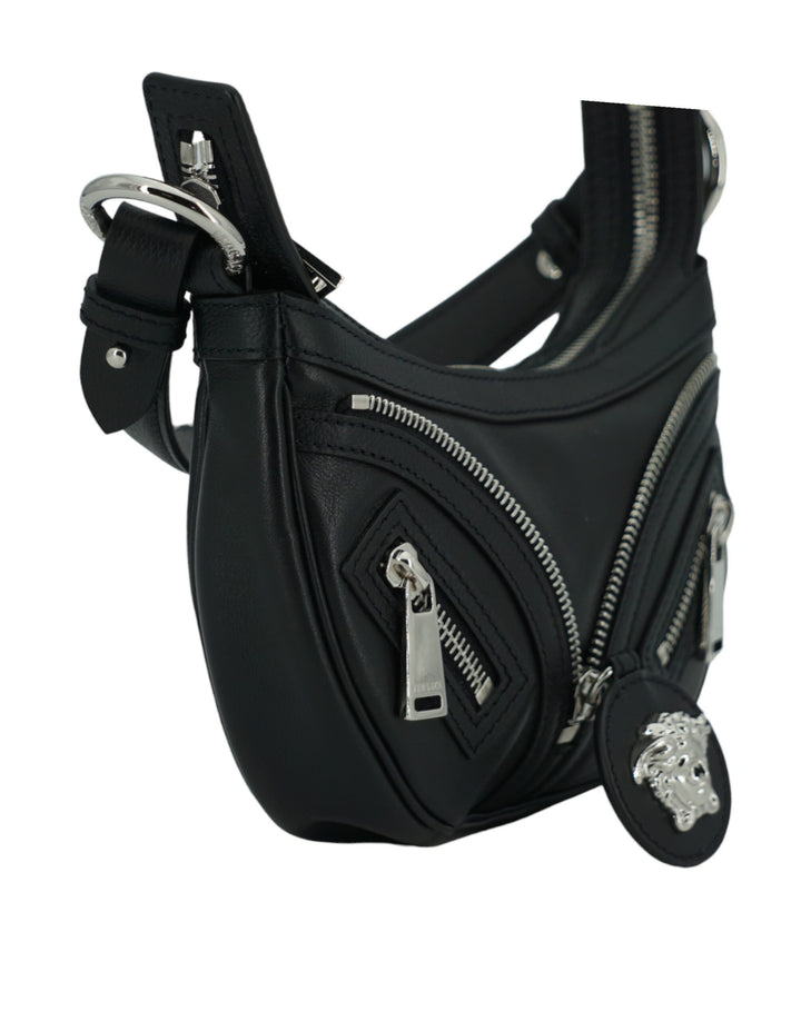 Elegante mini bolso de hombro hobo negro de Versace