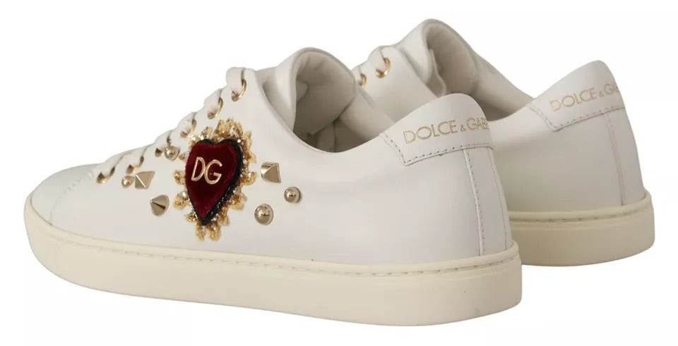 Zapatillas deportivas Dolce &amp; Gabbana de cuero blanco con corazón rojo y dorado