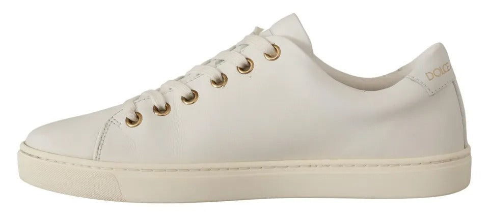 Zapatillas deportivas Dolce &amp; Gabbana de cuero blanco con corazón rojo y dorado