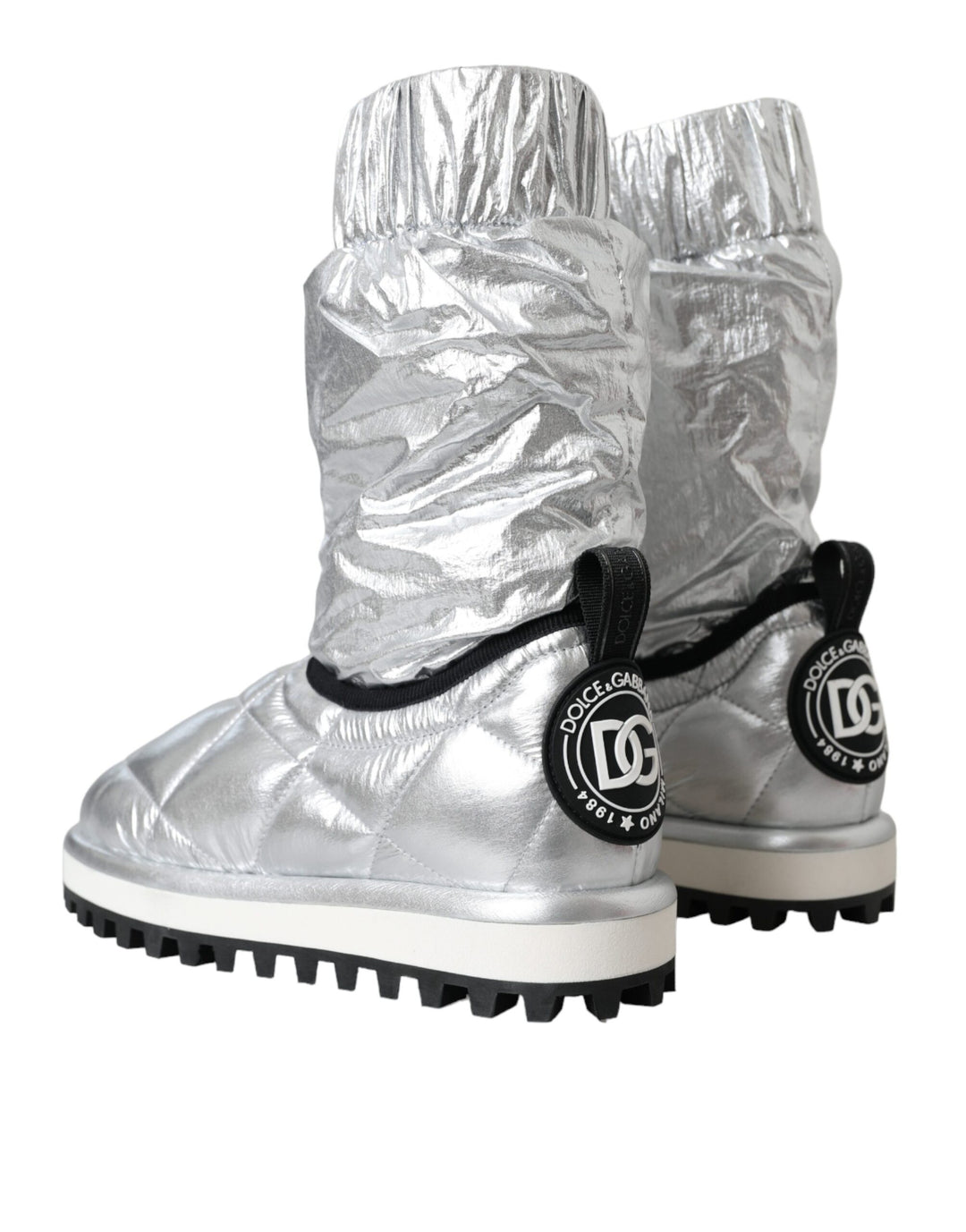 Botas con parche del logotipo acolchado en plata metalizada de Dolce &amp;amp; Gabbana