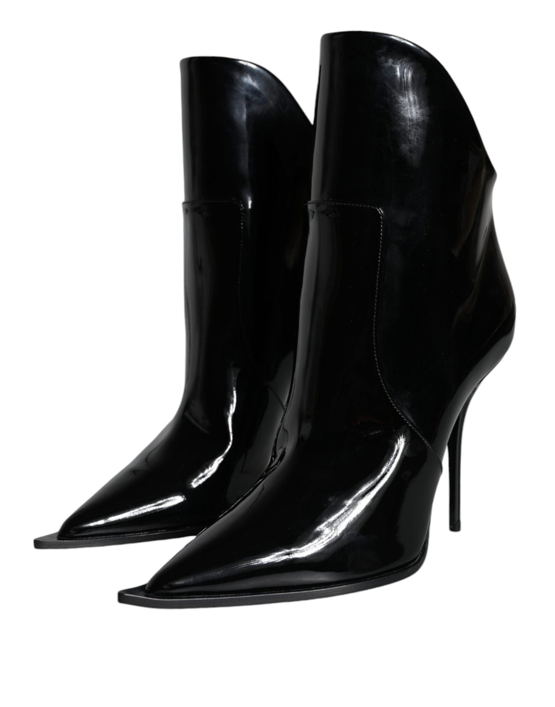 Botines puntiagudos de charol negro de Dolce &amp;amp; Gabbana