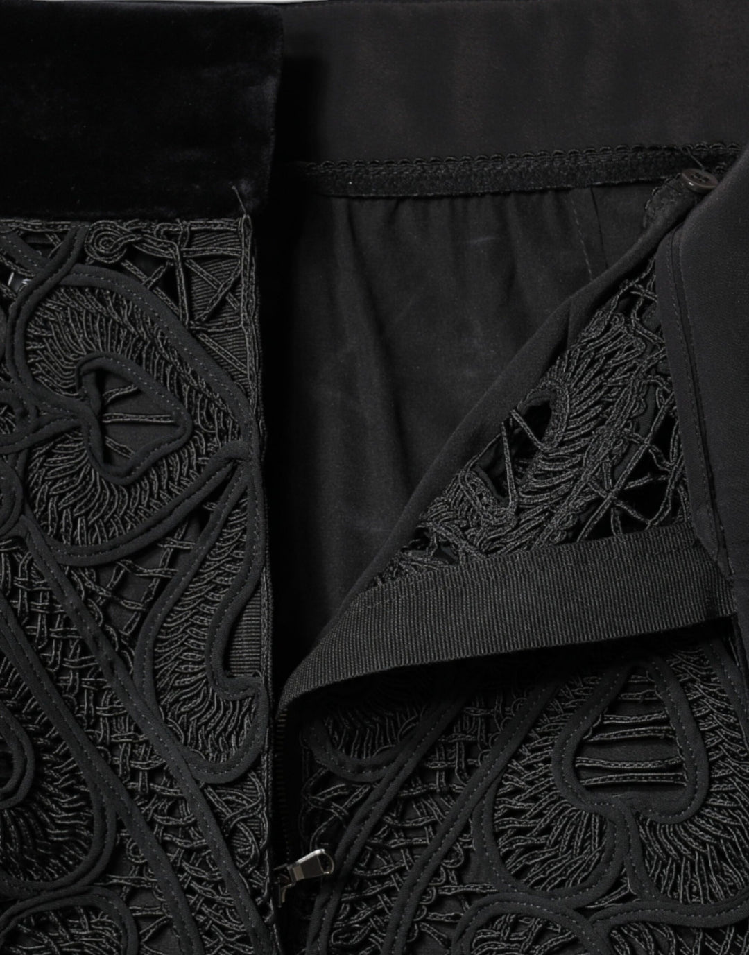Dolce &amp; Gabbana Black Floral Lace HighWaist Pencil Cut Skirt