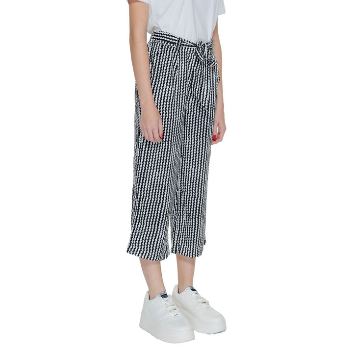 Only Black Viscose Cropped Pants