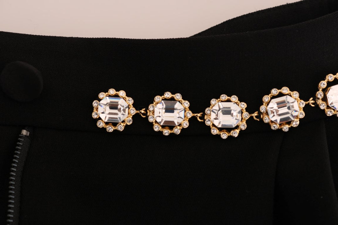 Vestido perfecto con pantalones tobilleros de metal dorado de Dolce Gabbana