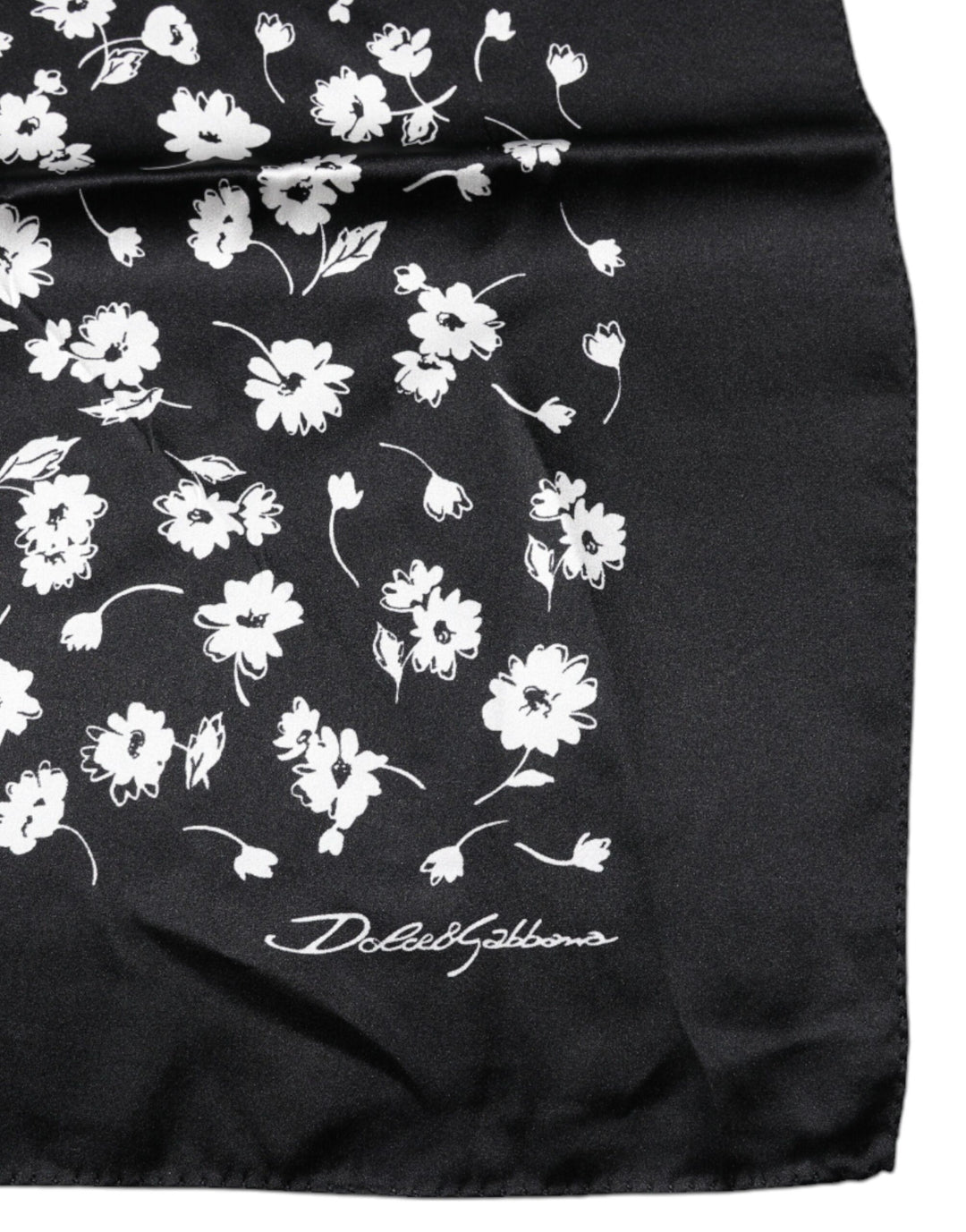 Foulard châle carré en soie à fleurs noires Dolce &amp;amp; Gabbana