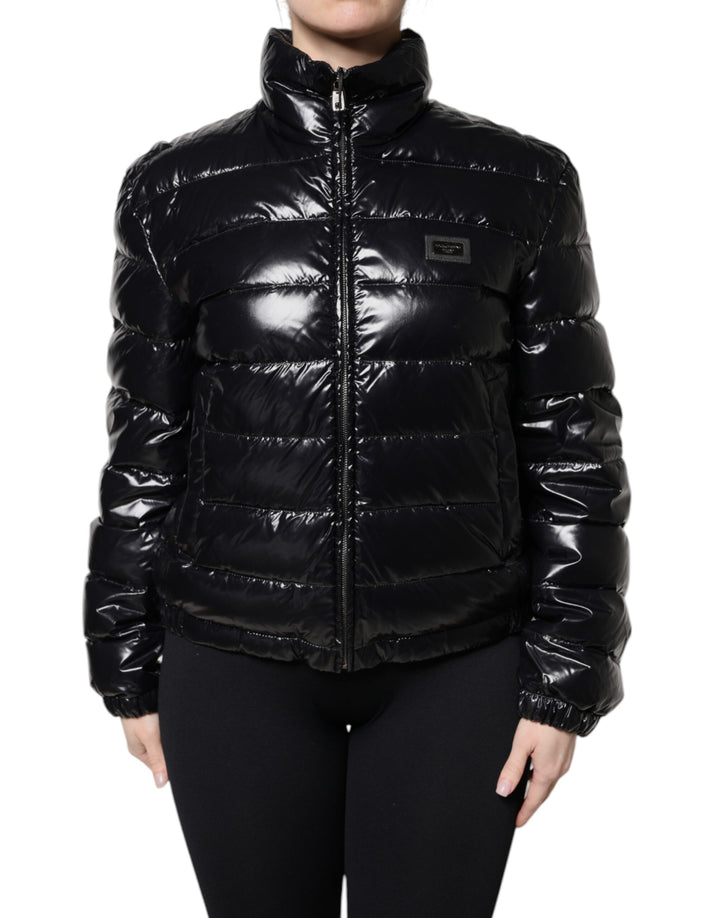 Chaqueta acolchada con cremallera completa y placa del logotipo en negro de Dolce &amp;amp; Gabbana