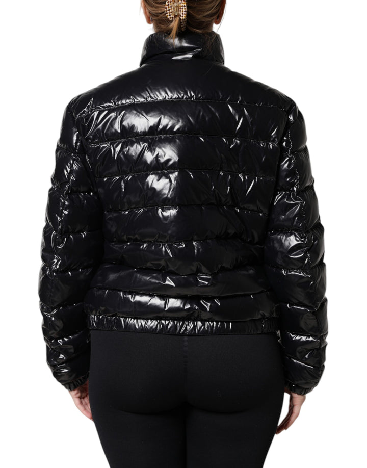 Chaqueta acolchada con cremallera completa y placa del logotipo en negro de Dolce &amp;amp; Gabbana