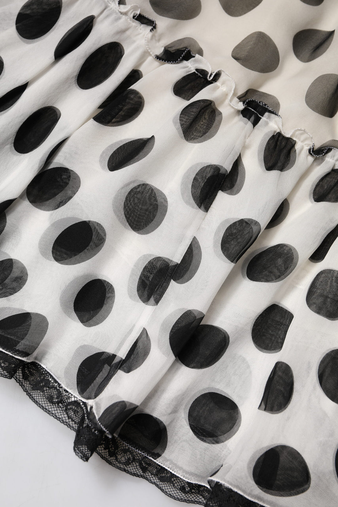 Dolce &amp; Gabbana White Black Polka Dots Knee Length Skirt