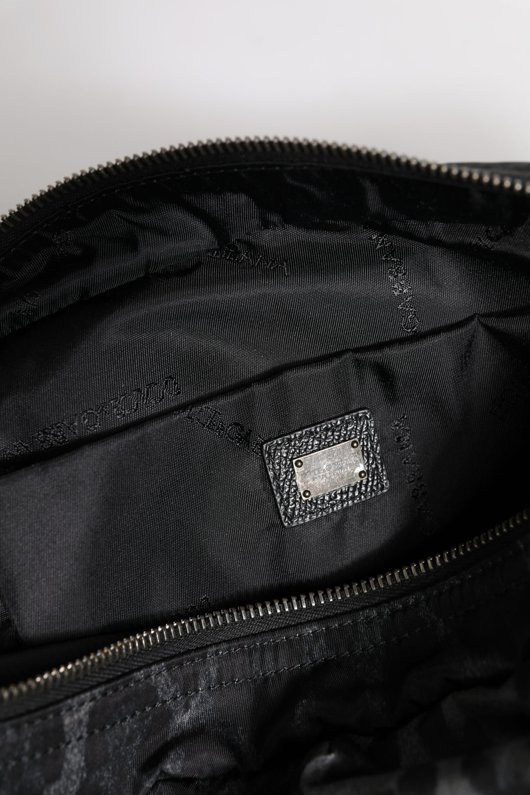 Riñonera Dolce &amp;amp; Gabbana con cinturón y logo DG de leopardo en negro y gris