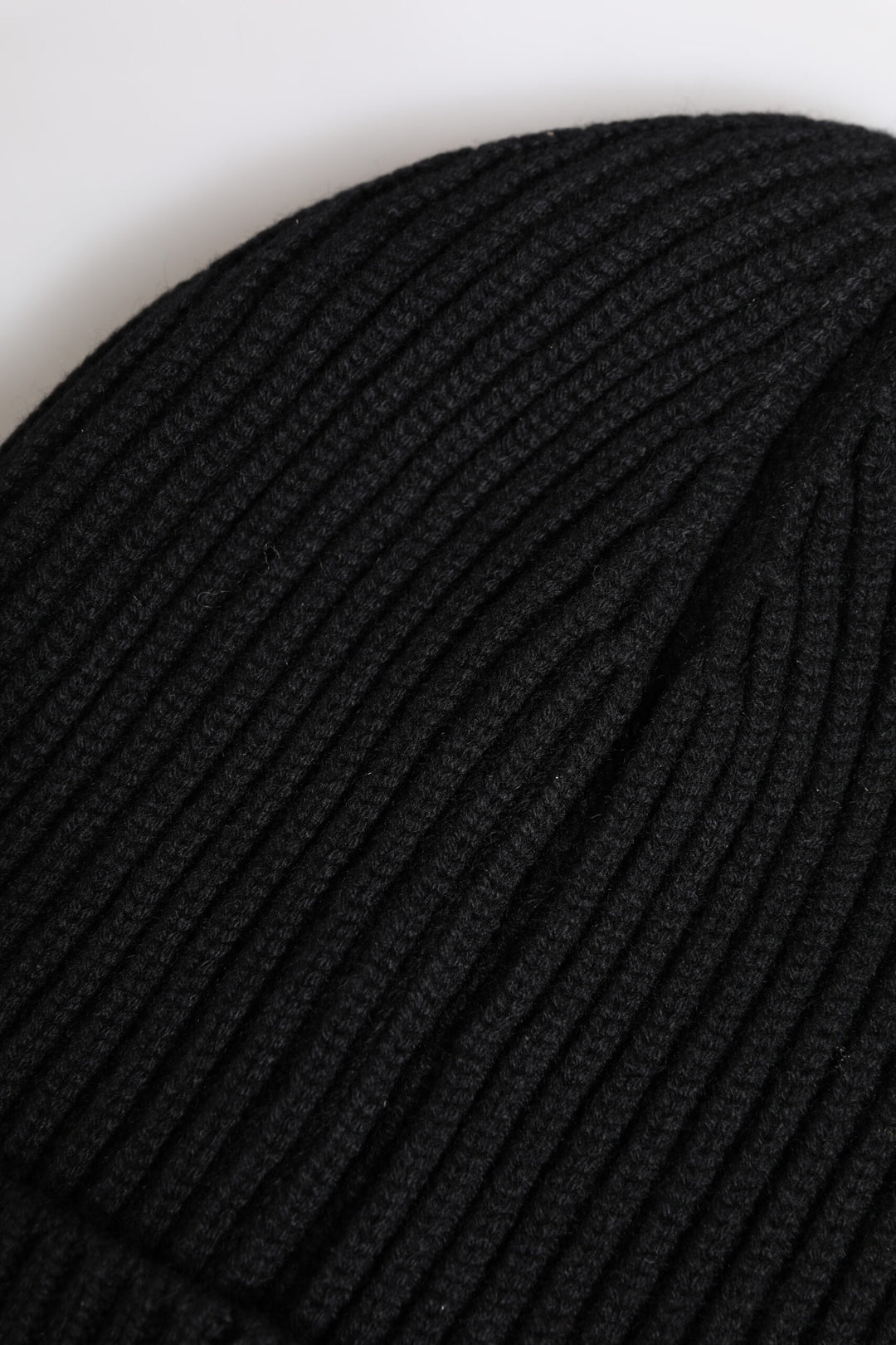 Dolce &amp; Gabbana Black Cashmere Knitted Winter Beanie Hat