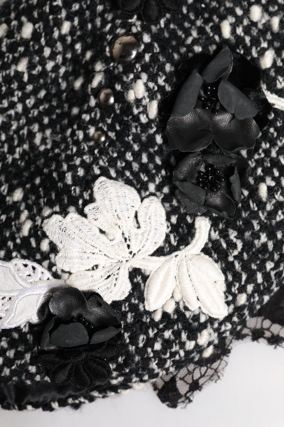 Chapeau cloche Dolce &amp;amp; Gabbana en laine noire à fleurs blanches