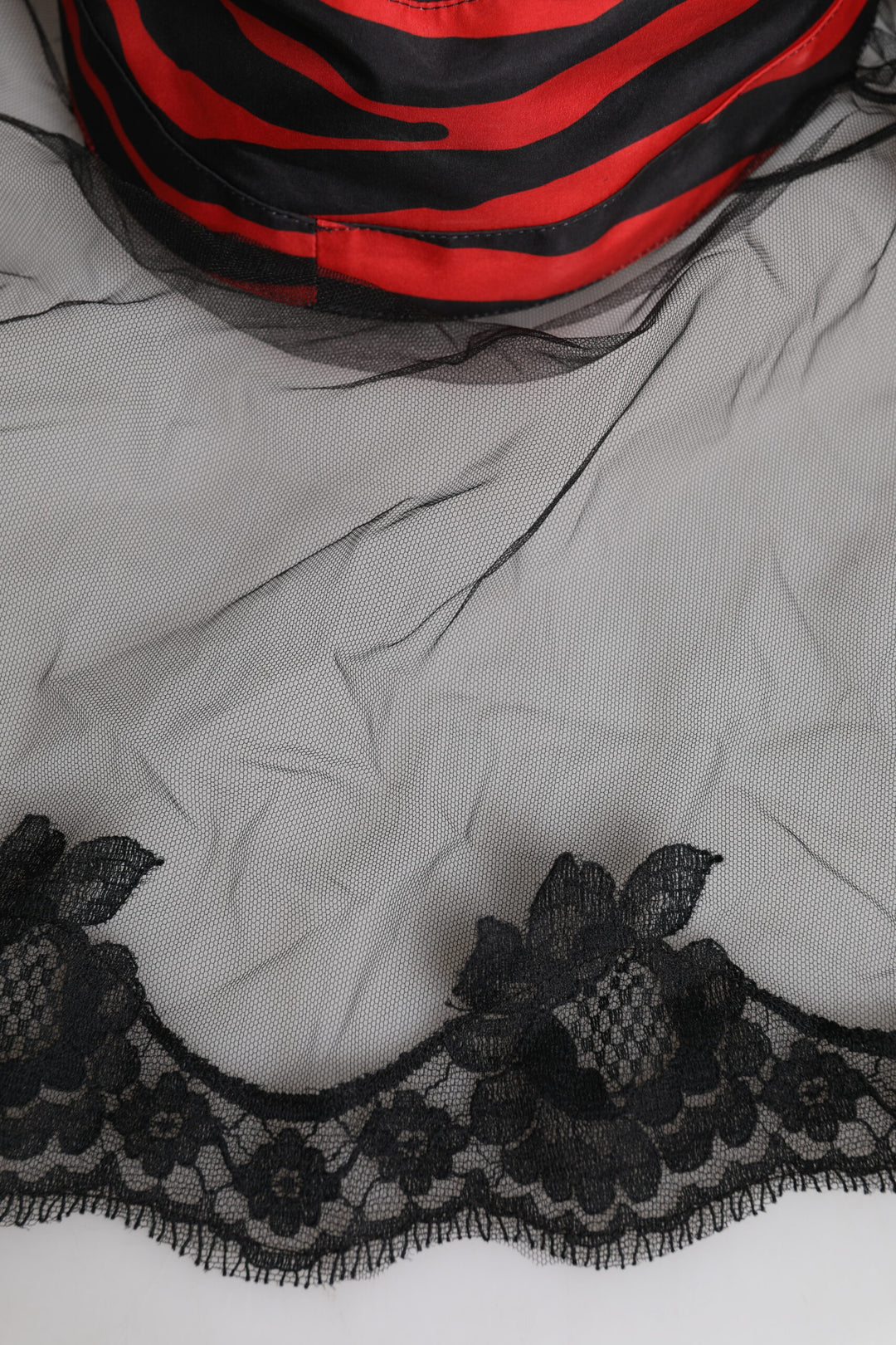 Dolce &amp; Gabbana Black Red Stripes Lace Tulle Bucket Hat