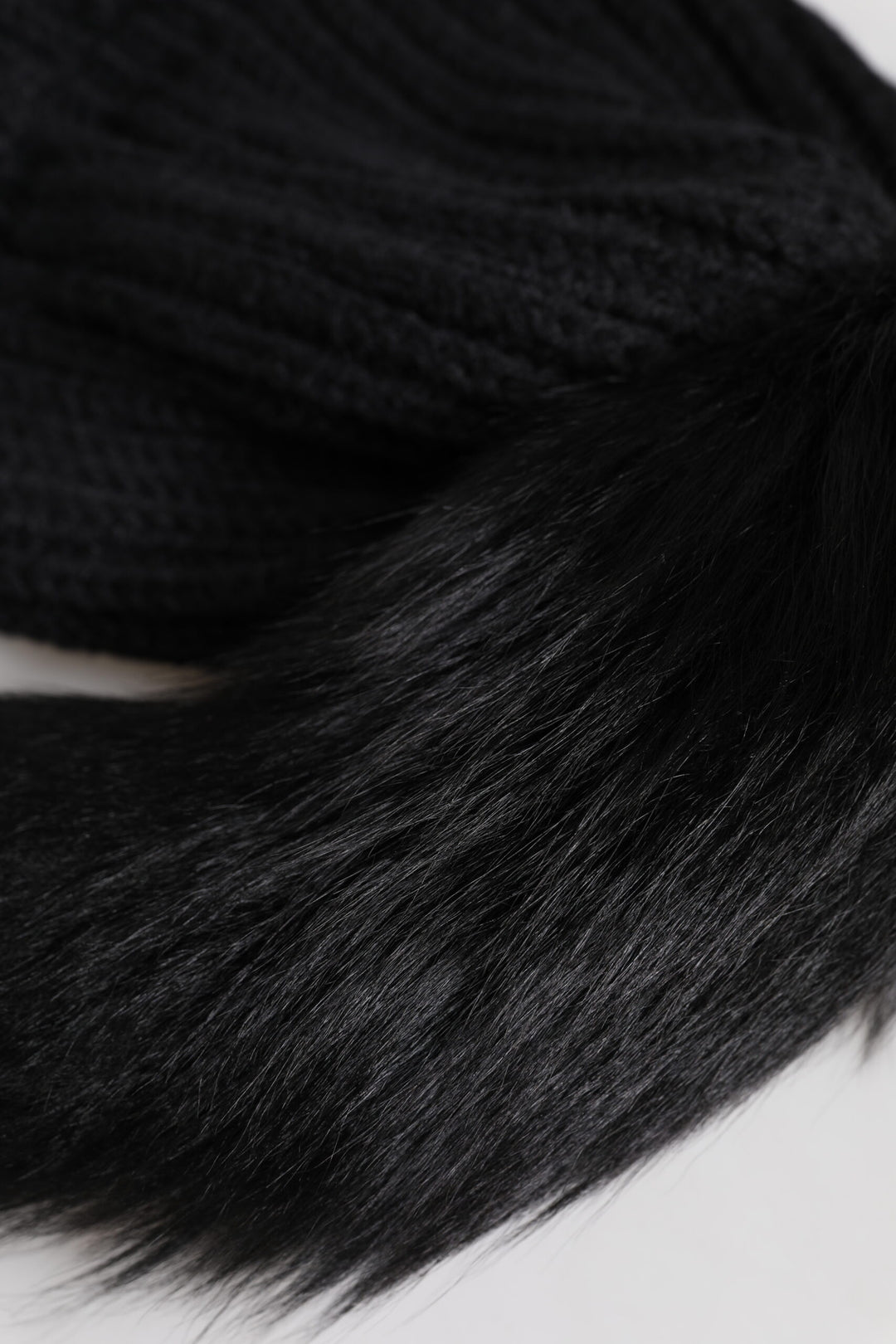 Gorro de invierno de punto acrílico negro de Dolce &amp;amp; Gabbana
