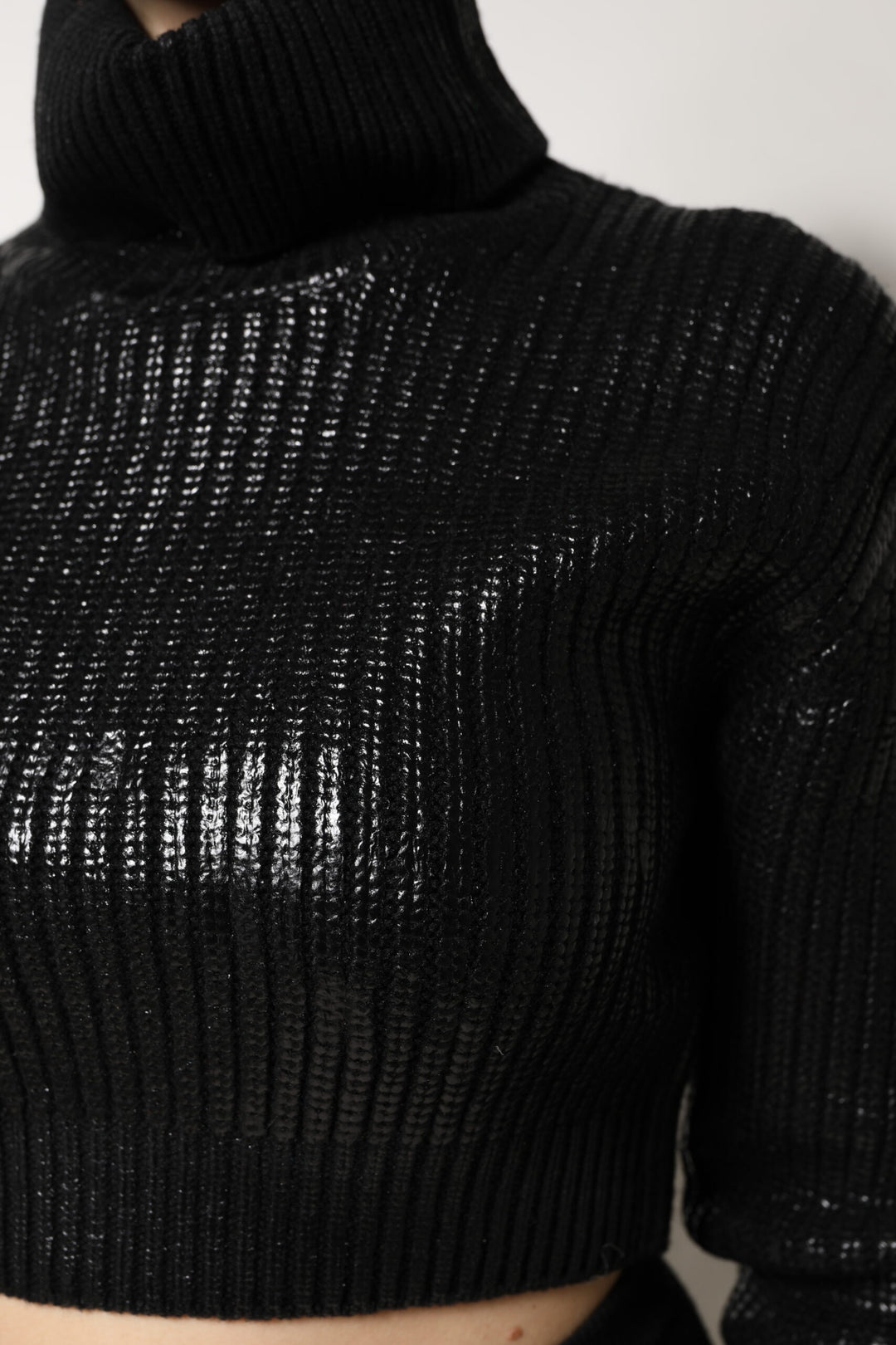 Dolce &amp; Gabbana Black Wool Long Sleeve Turtleneck Cropped Top