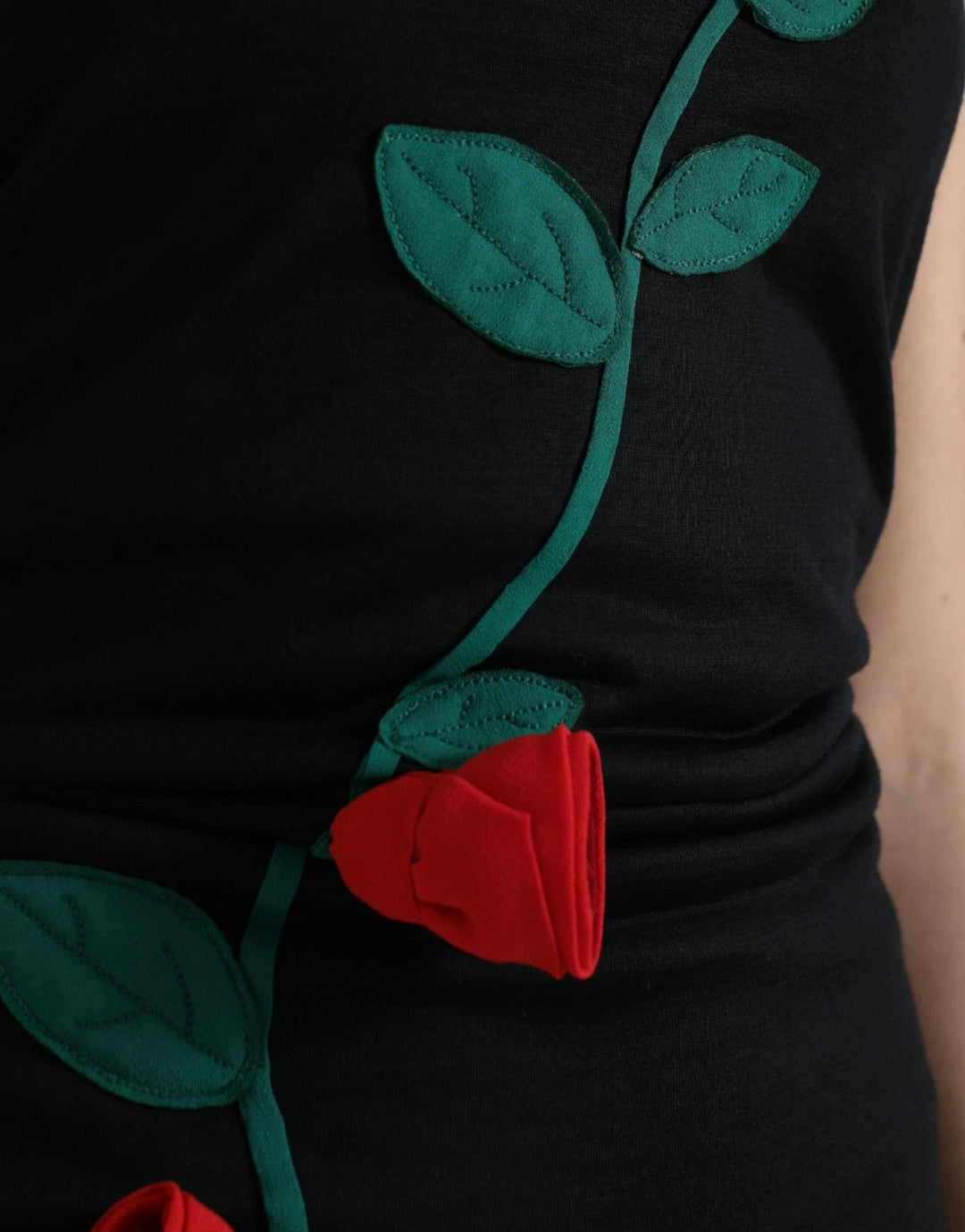 Dolce &amp; Gabbana Black Wool Sleeveless Rose Applique Dress