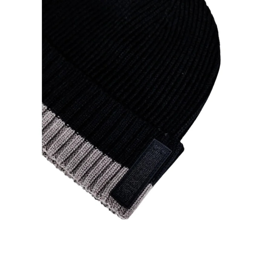 Armani Exchange Bicolor Marabou Cap (Baseball Hat)