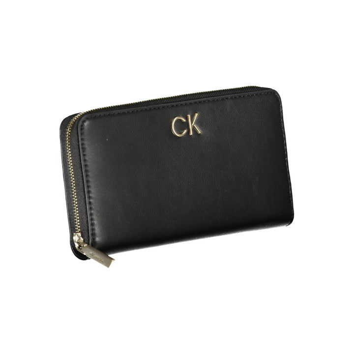 Calvin Klein Elegant Multi-compartment Designer Wallet