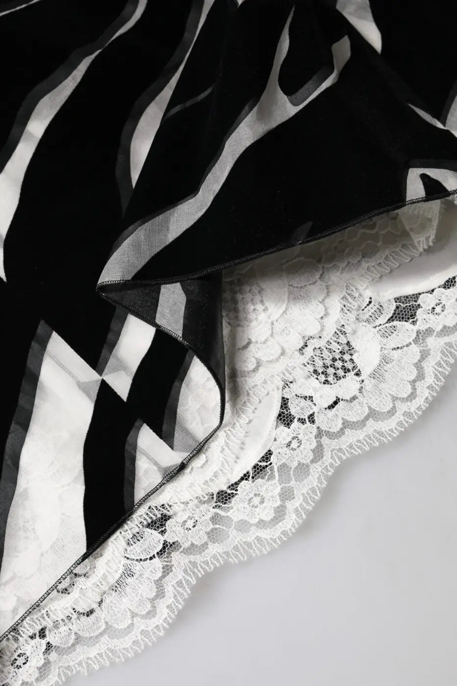 Dolce &amp; Gabbana Black White Zebra A-line Sheath Mini Dress