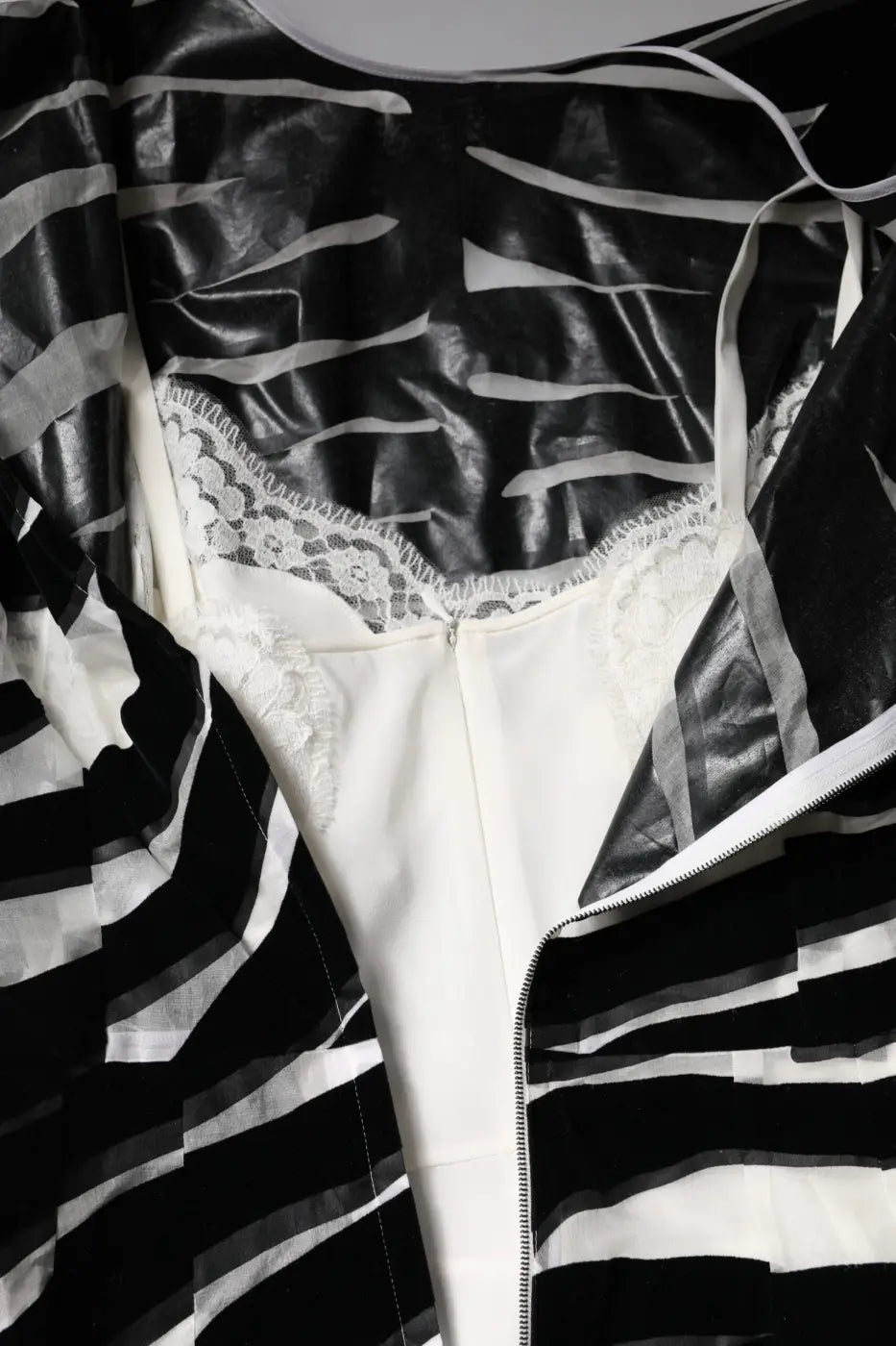 Dolce &amp; Gabbana Black White Zebra A-line Sheath Mini Dress