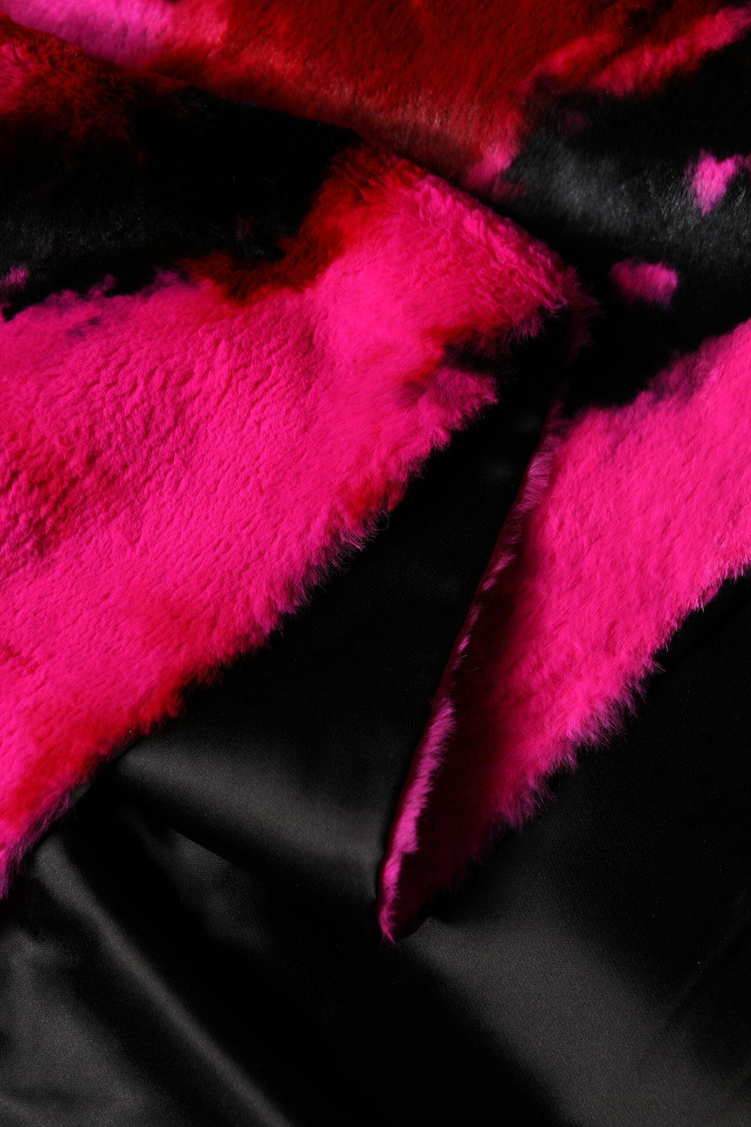 Dolce &amp; Gabbana Pink Black Faux Fur Neck Wrap Fringes 200cm x 59cm Scarf
