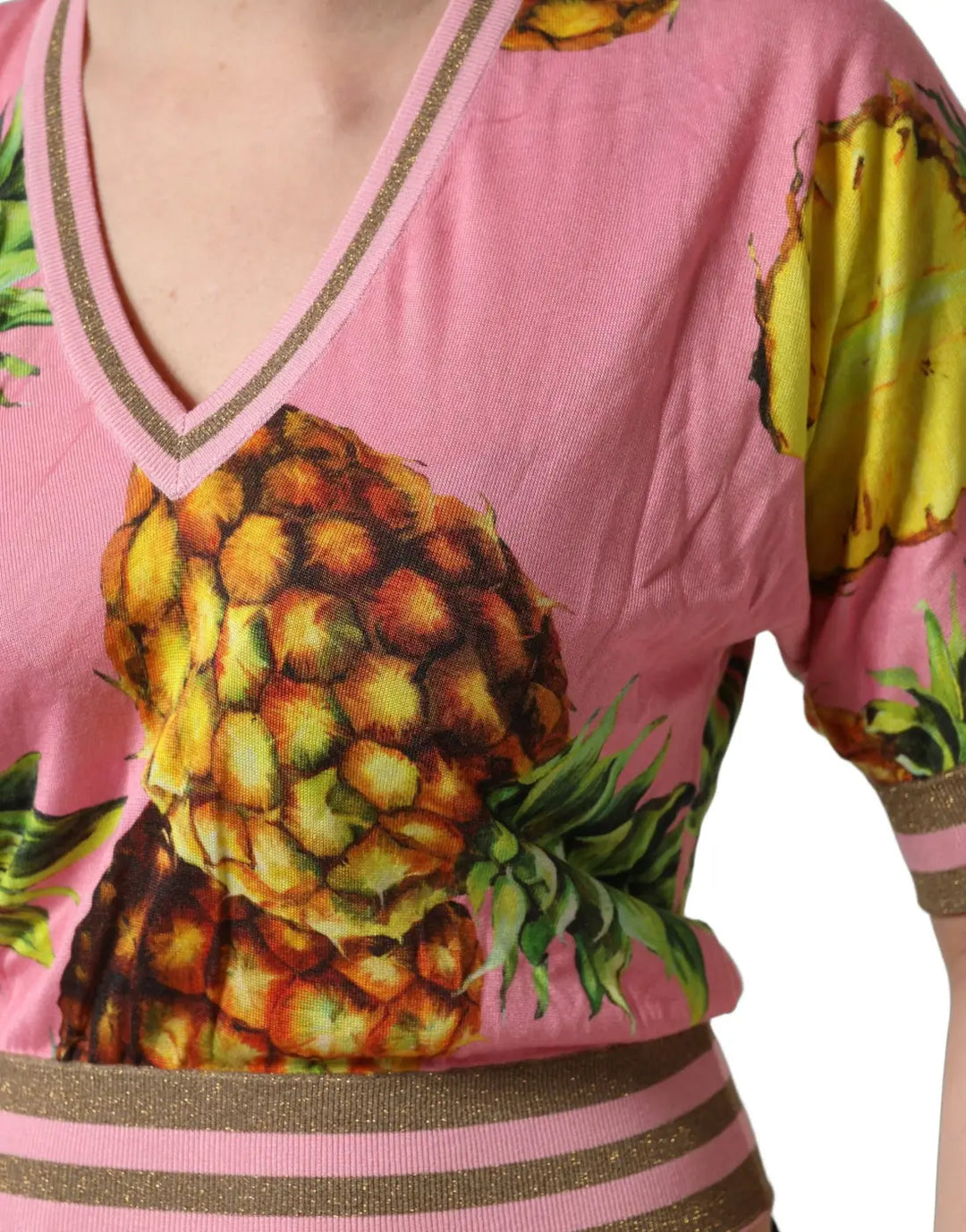 Dolce &amp; Gabbana Pink Pineapple Vneck Short Sleeve Cropped Top