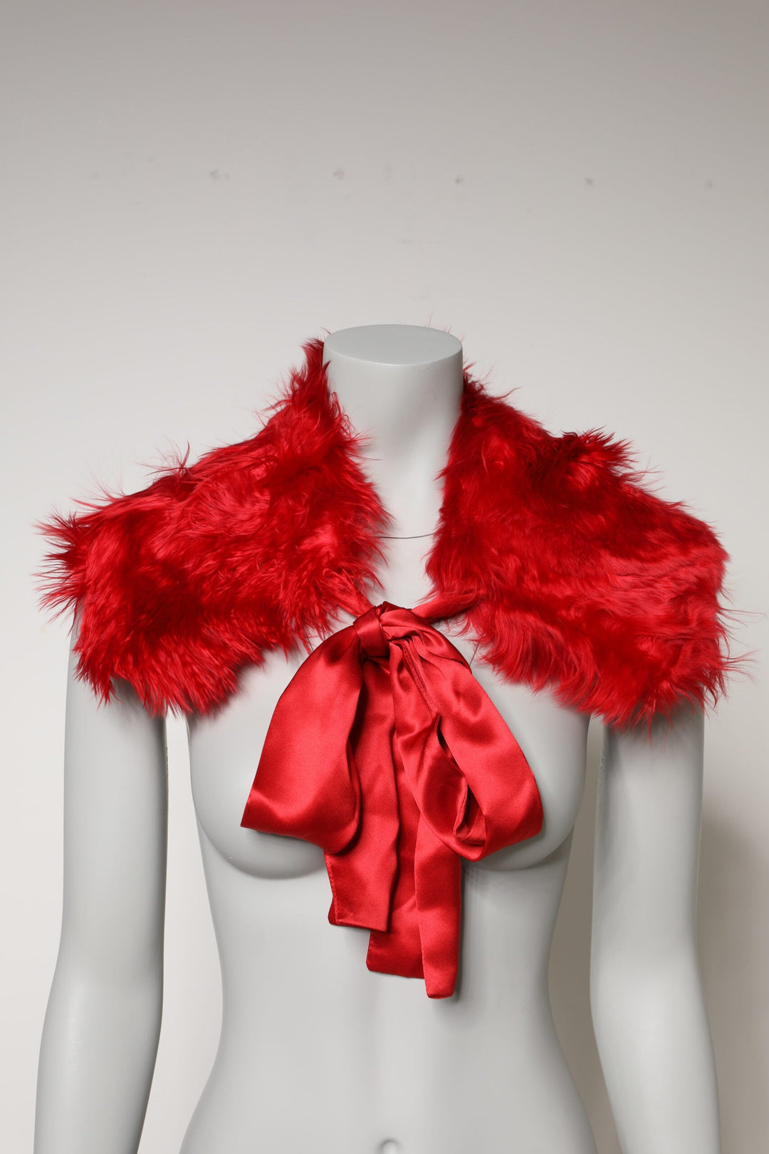 Dolce &amp; Gabbana Red Alpaca Fur Women Neck Warmer Winter Scarf
