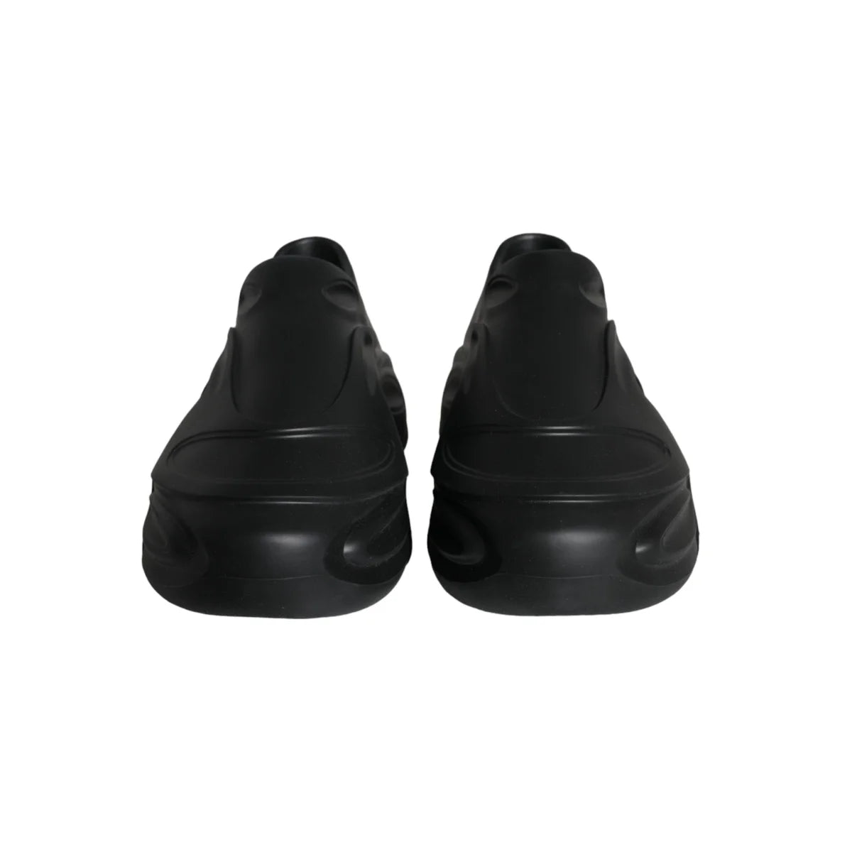 Dolce Gabbana Runway Ready Low Top Sneakers for Effortless Style &