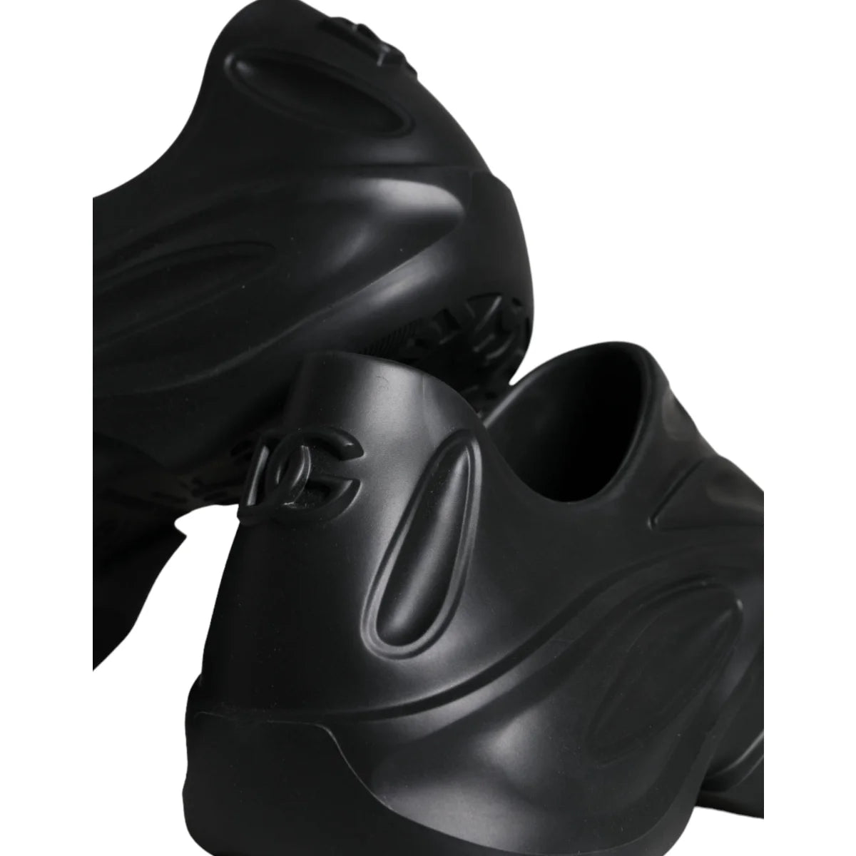 Dolce Gabbana Runway Ready Low Top Sneakers for Effortless Style &