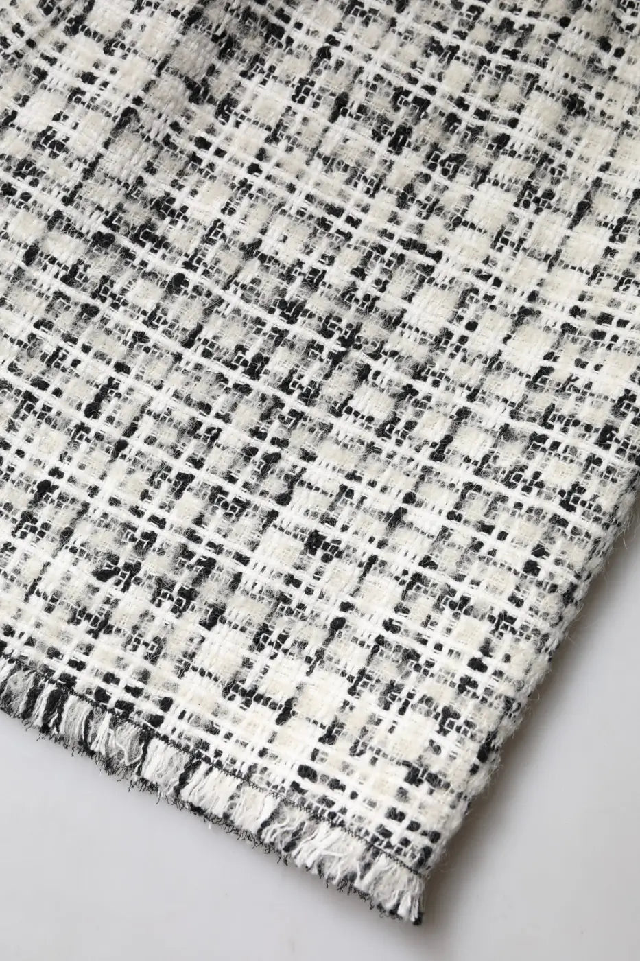 Dolce &amp; Gabbana White Black High Waist Tartan Tweed Mini Skirt