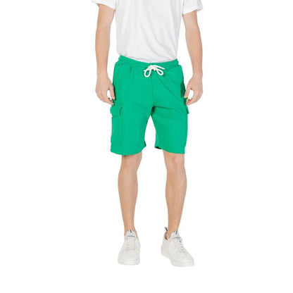 Logo Piccolo ICUS2S5B020 Men’s Sporty Bermuda Shorts for Active Comfort Icon