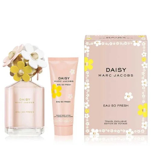 Marc Jacobs Daisy Eau So Fresh Piece Gift Set for Women 4.2 Oz Women’s Sets