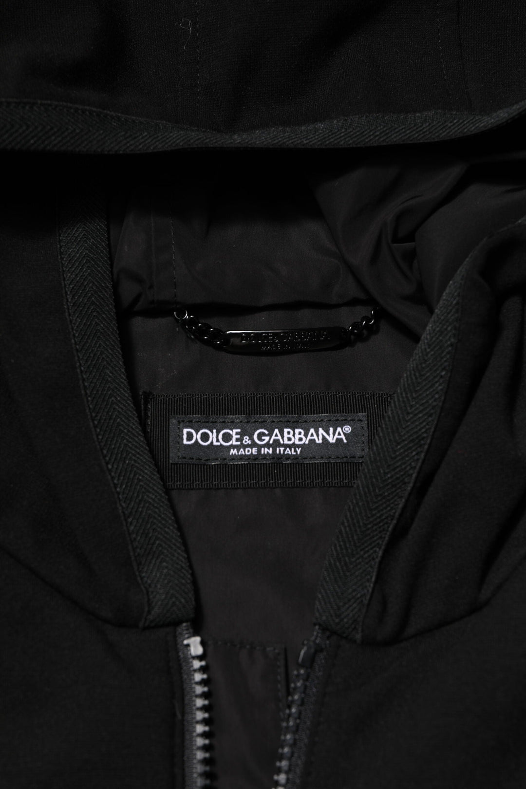 Men’s Dolce &amp; Gabbana Black Sleeveless Hooded Logo Plaque Jacket