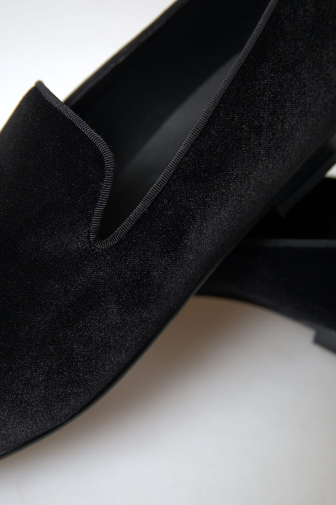 Men’s Dolce &amp; Gabbana Black Velvet Loafers Formal Shoes