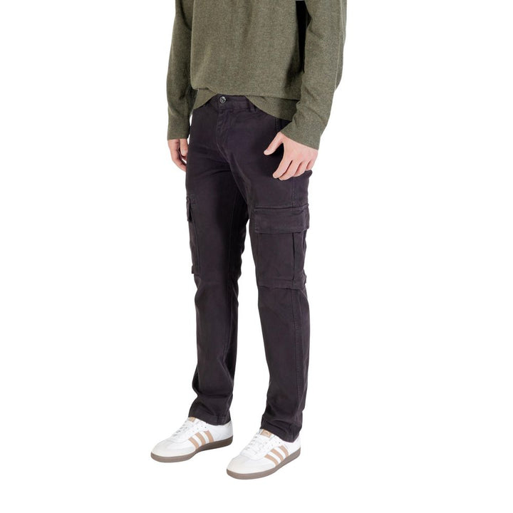 Men’s Lyle &amp; Scott Black Cotton Cargo Pants
