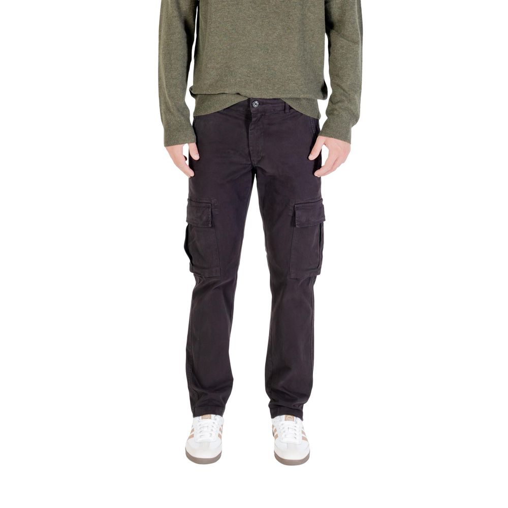 Men’s Lyle &amp; Scott Black Cotton Cargo Pants