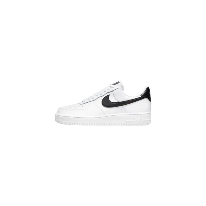 Nike Black and White Leather Low Top Sneakers